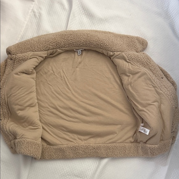 Calvin Klein Beige Sherpa Jacket. Teddy Jacket. Size L - Picture 6 of 9